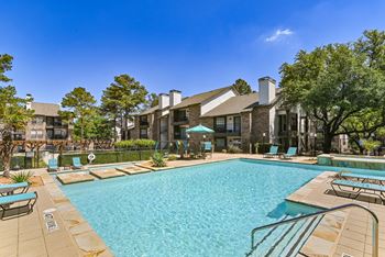 2 Resort-style pools